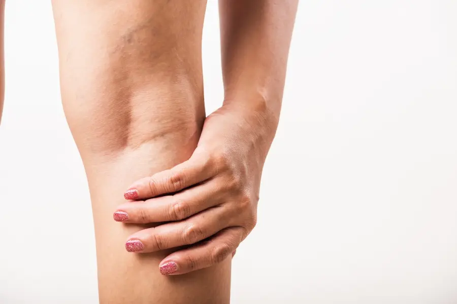 Calze elastiche: come scegliere quelle più adatte alle proprie necessità