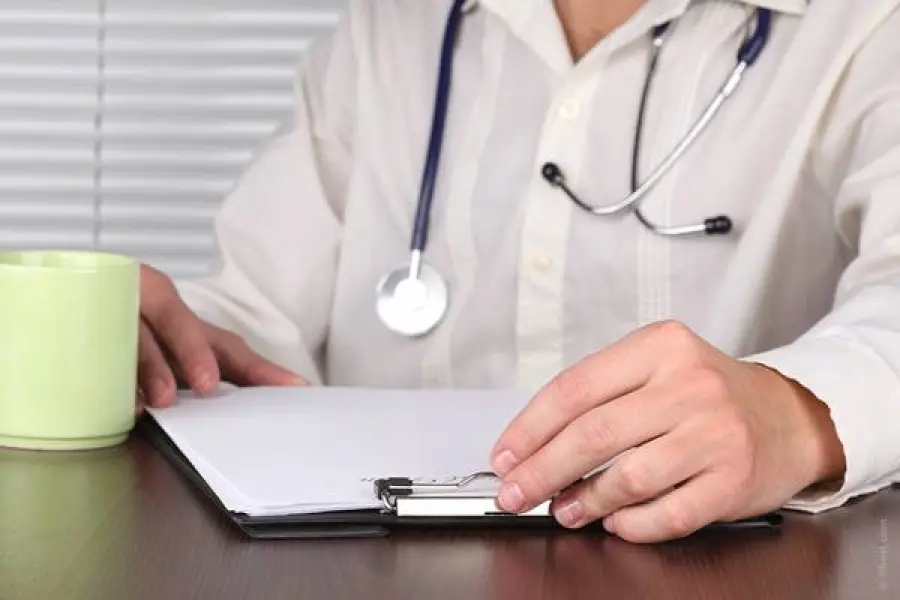 Rabeprazolo: un inibitore della pompa protonica che agisce riducendo la secrezione di acidi prodotti dallo stomaco